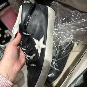 Brand new golden goose’s never worn